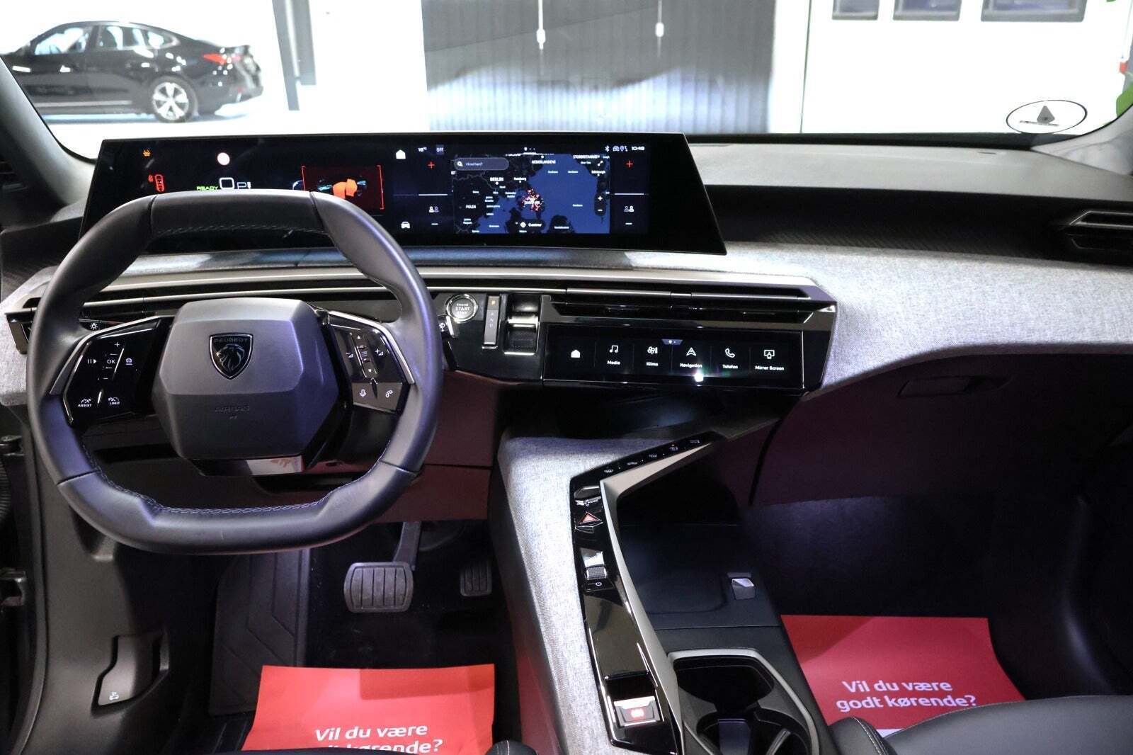 Peugeot e-3008 77 GT