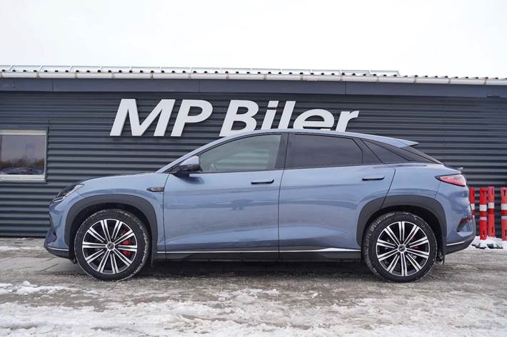 Blå BYD Sealion 7 fra 2025