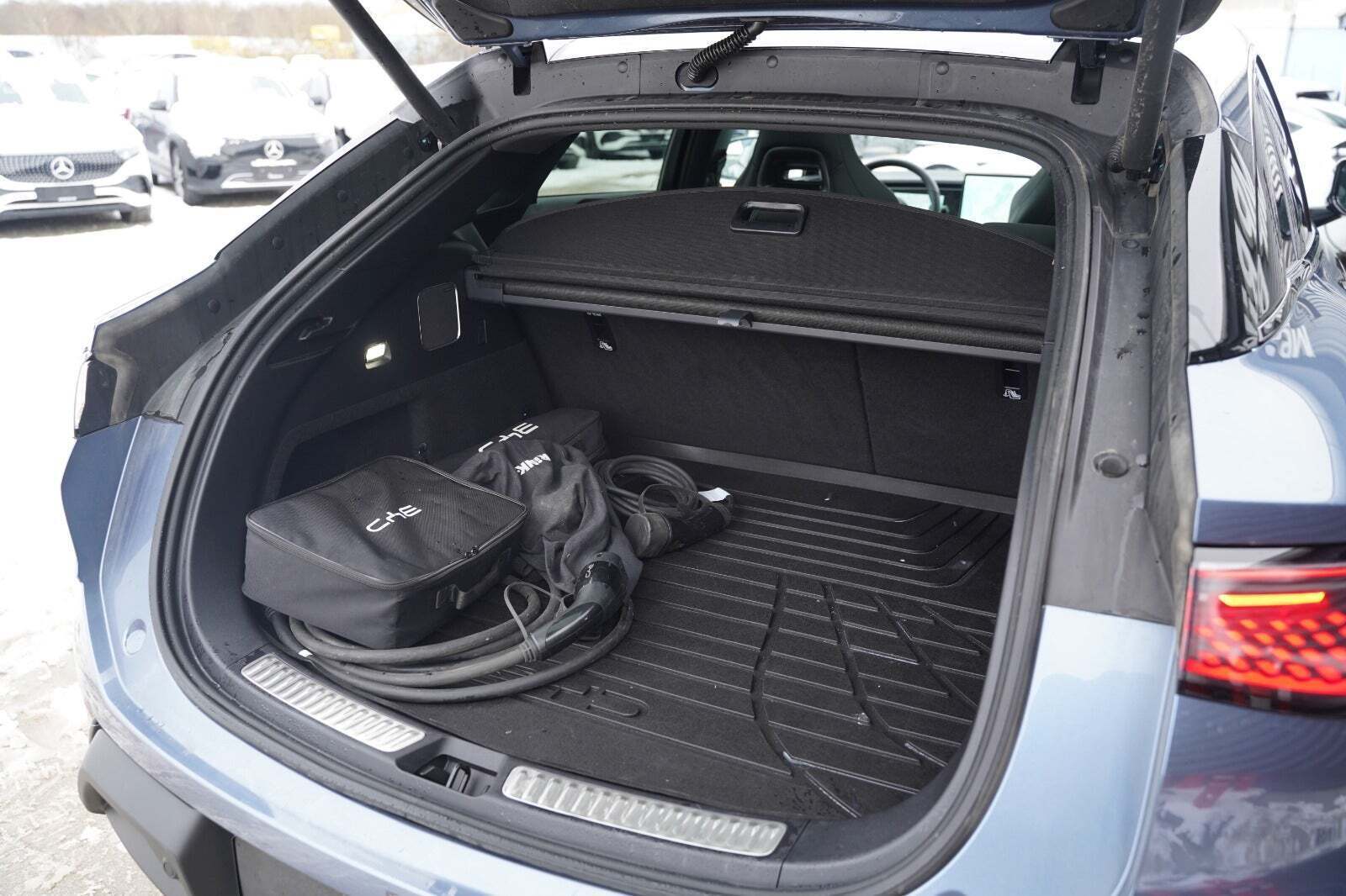 Blå BYD Sealion 7 fra 2025