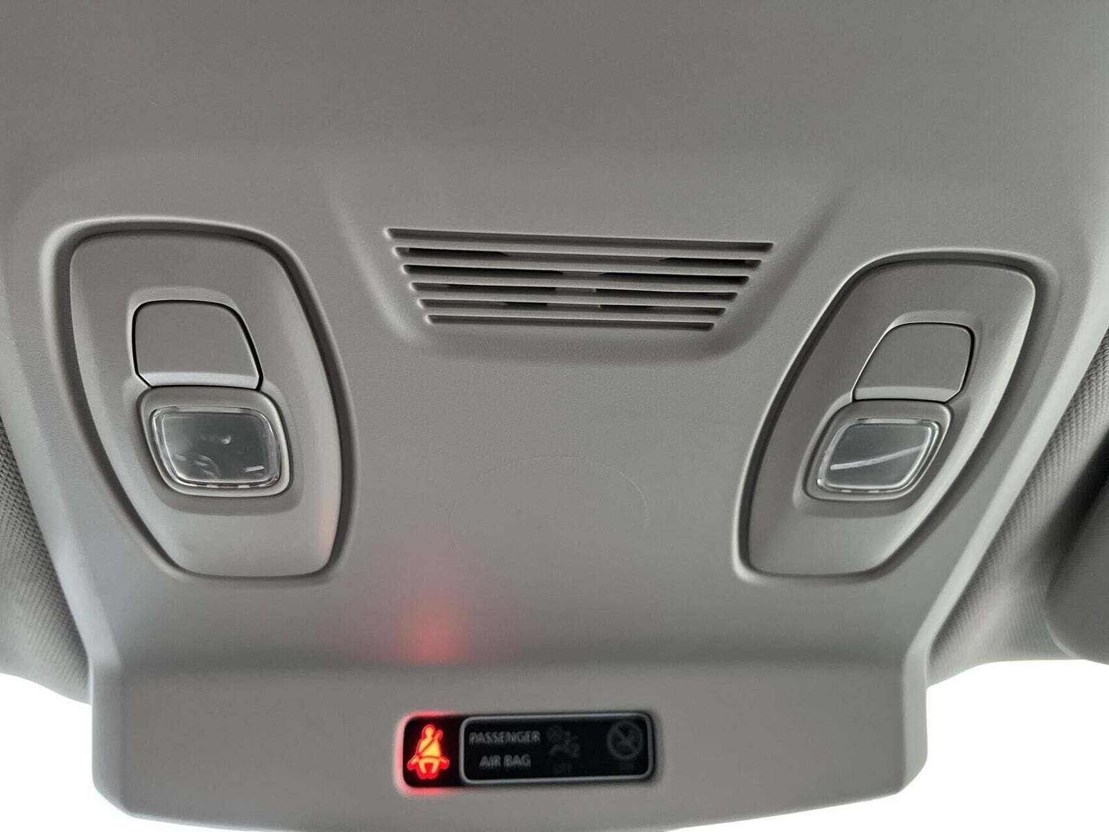 Grå Renault Grand Scenic IV fra 2019