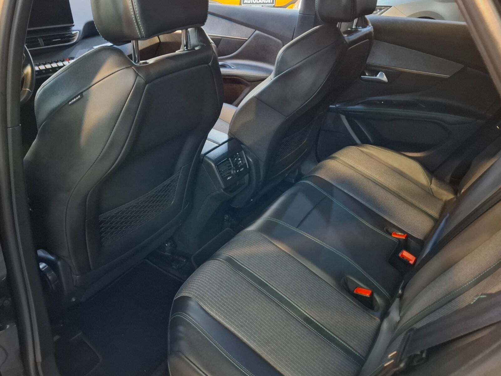 Sort Peugeot 3008 fra 2021