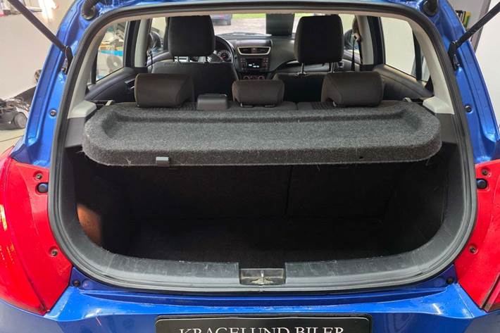 Grøn Suzuki Swift fra 2012