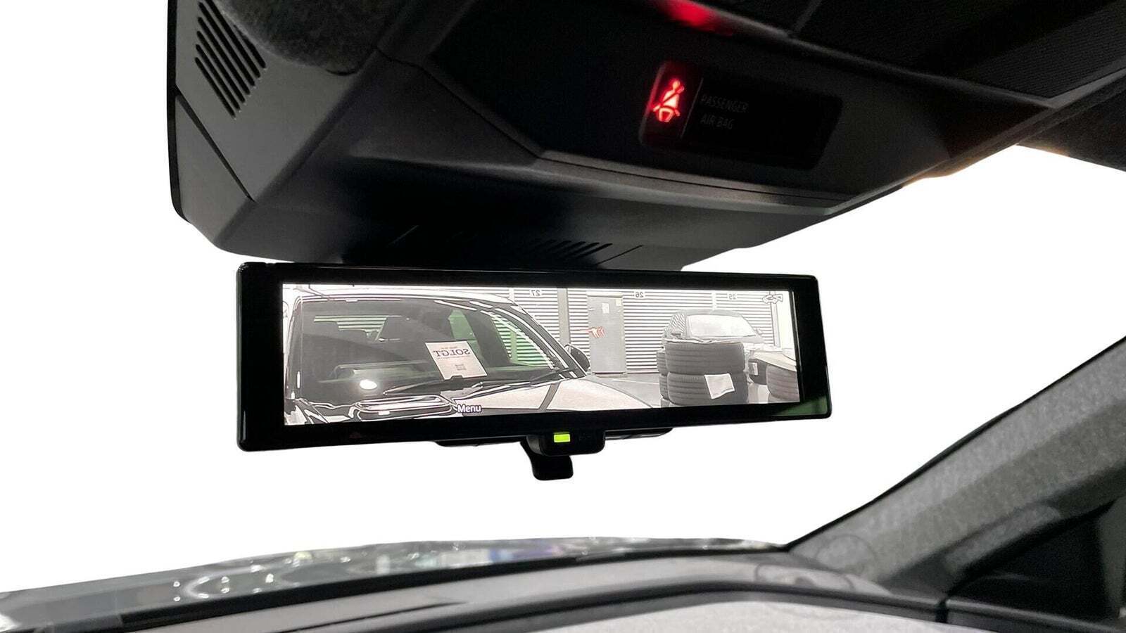 Beige Renault Scenic E-Tech fra 2025