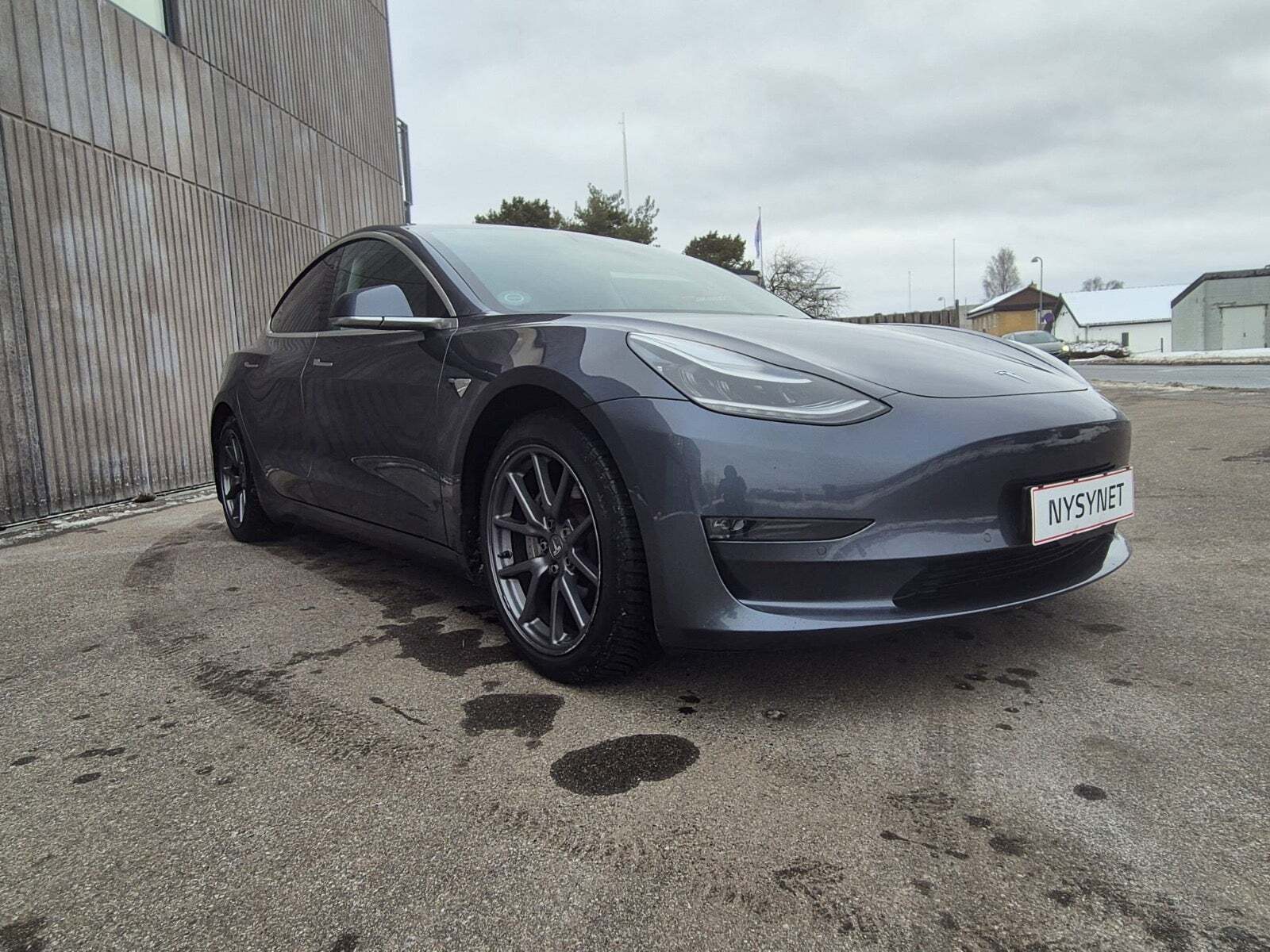 Tesla Model 3 Long Range AWD