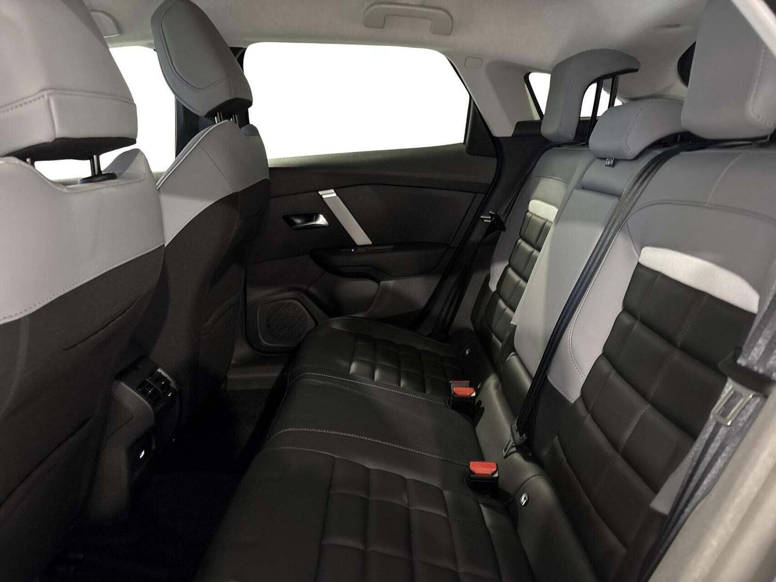 Citroën ë-C4 54 Max