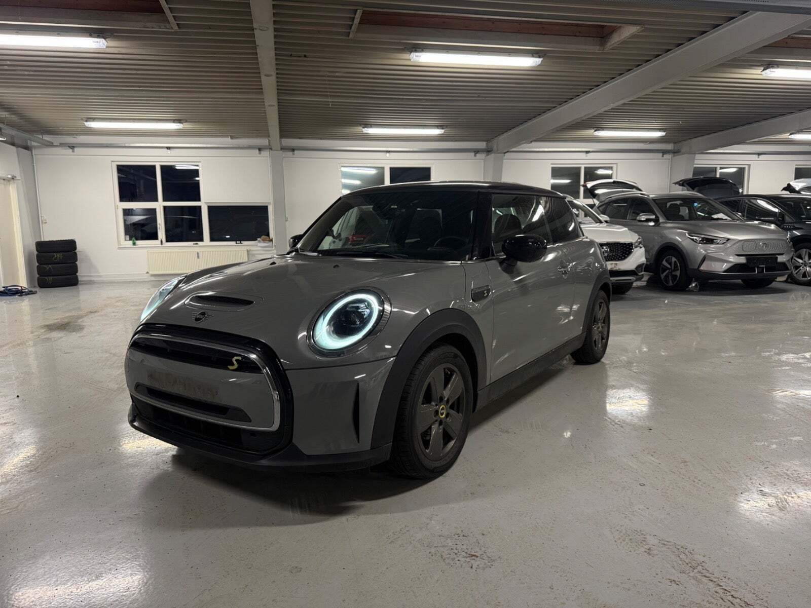 Mini Cooper SE Essential