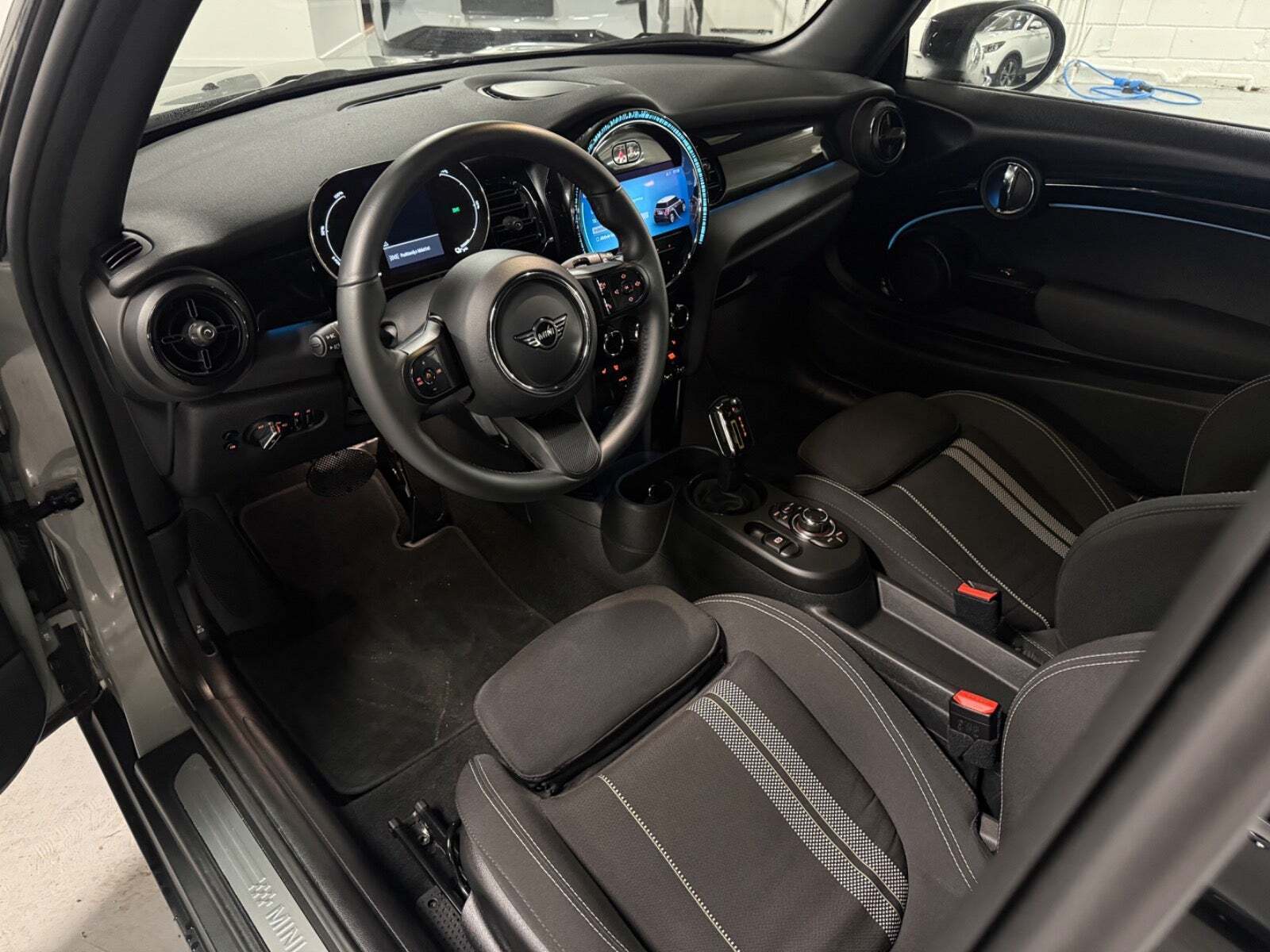 Mini Cooper SE Essential