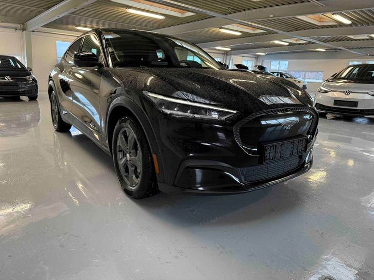 Ford Mustang Mach-E 70 Standard Range