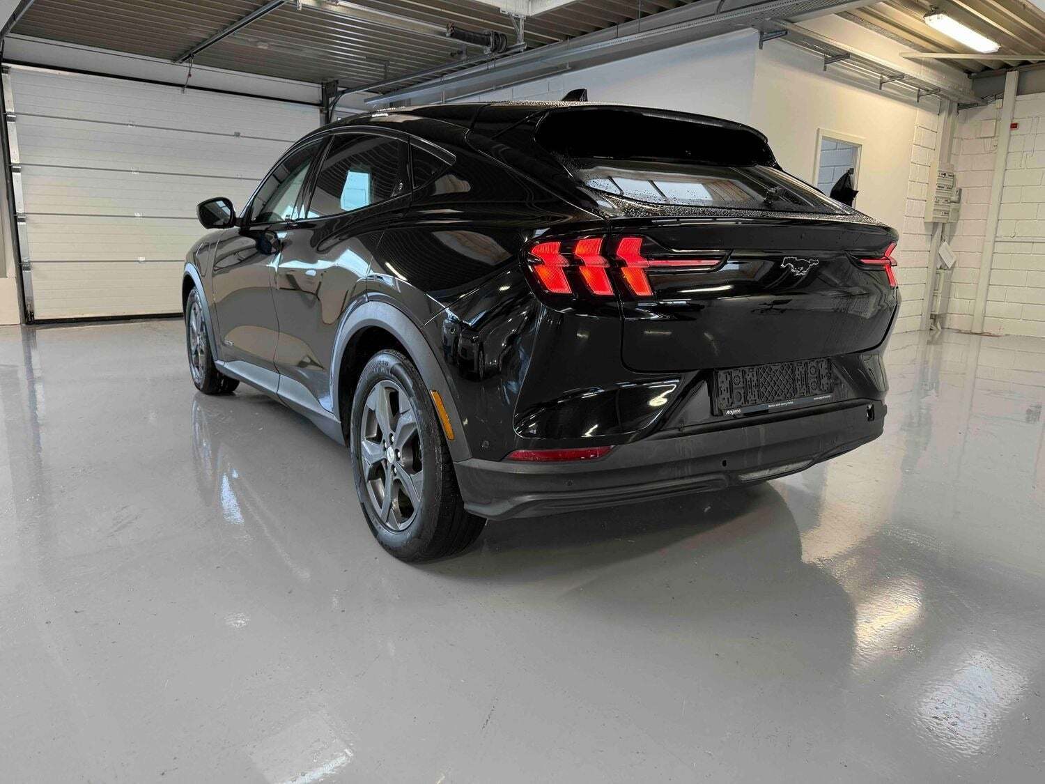Sort Ford Mustang Mach-E fra 2022