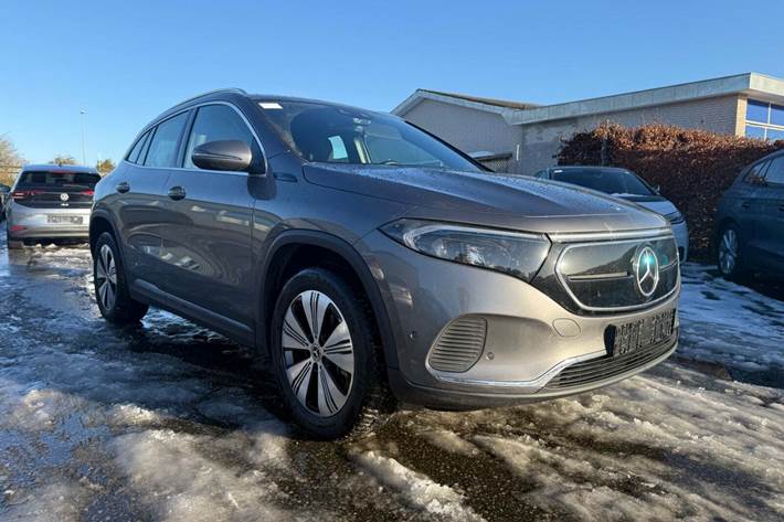 Grå Mercedes EQA250 fra 2021