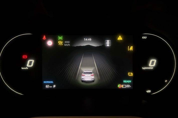 Sølv MG ZS fra 2022