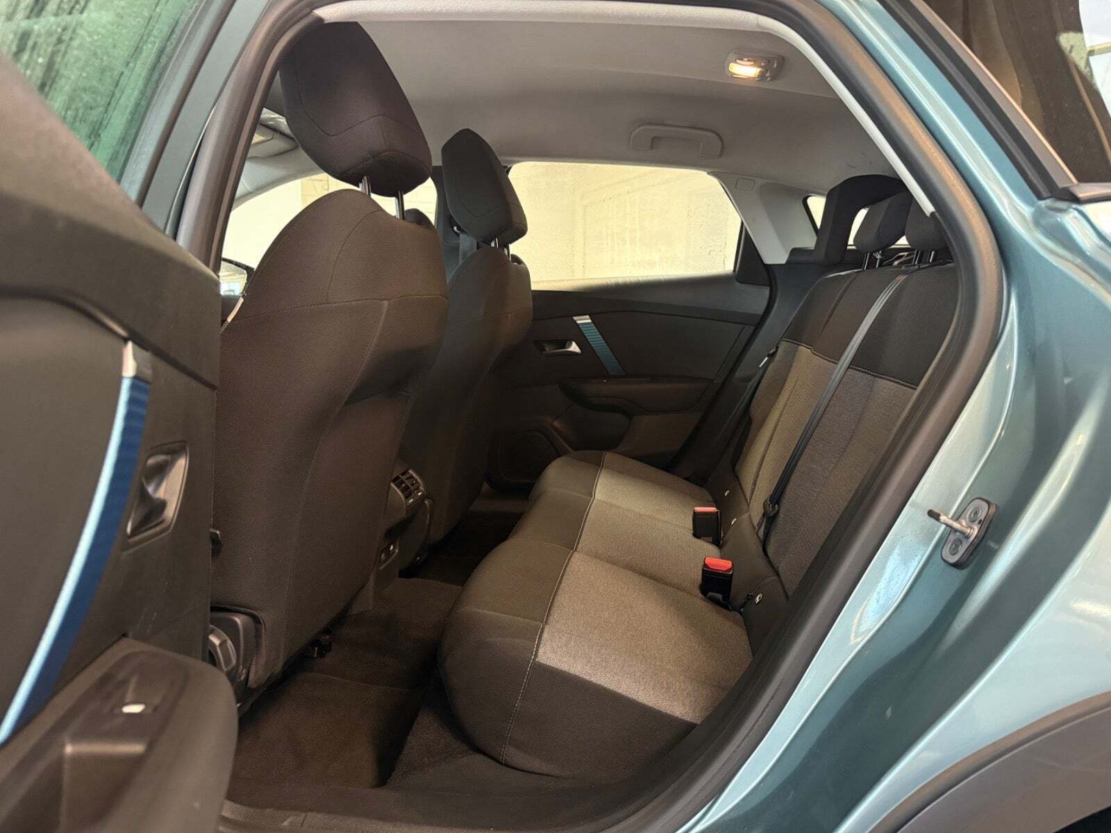 Blå Citroën ë-C4 fra 2022