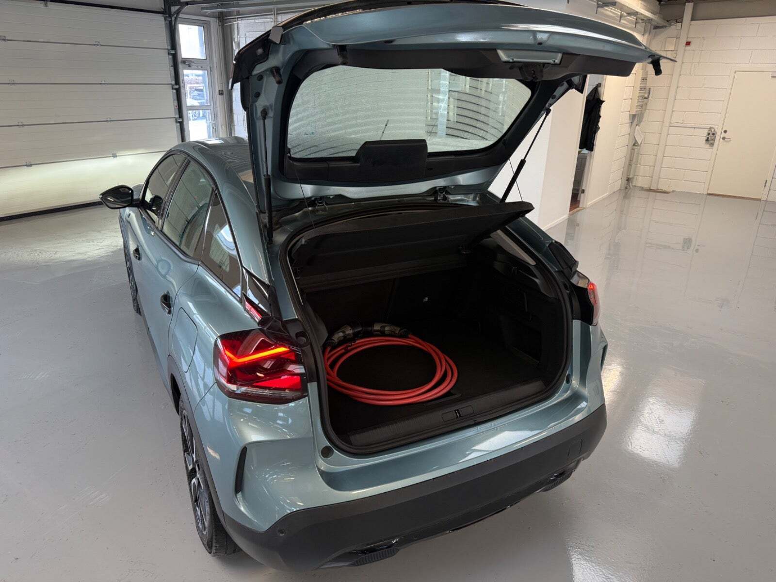 Blå Citroën ë-C4 fra 2022