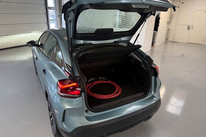 Blå Citroën ë-C4 fra 2022