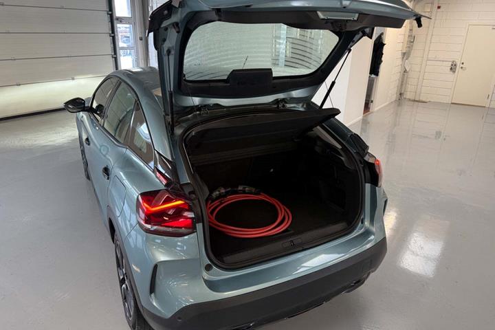 Blå Citroën ë-C4 fra 2022
