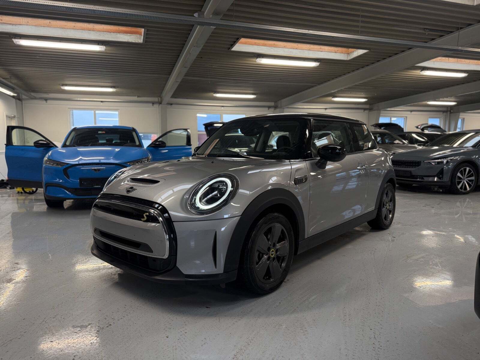 Mini Cooper SE Essential