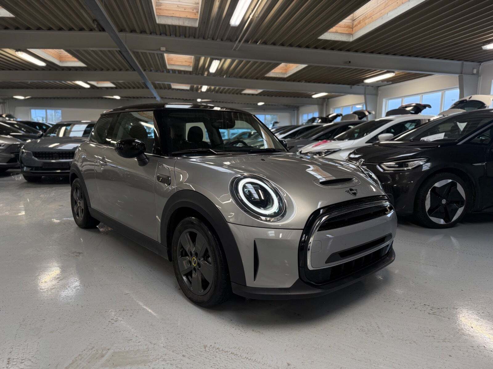 Mini Cooper SE Essential