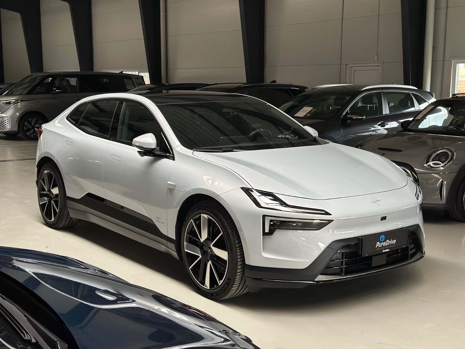 Polestar 4 Long Range AWD