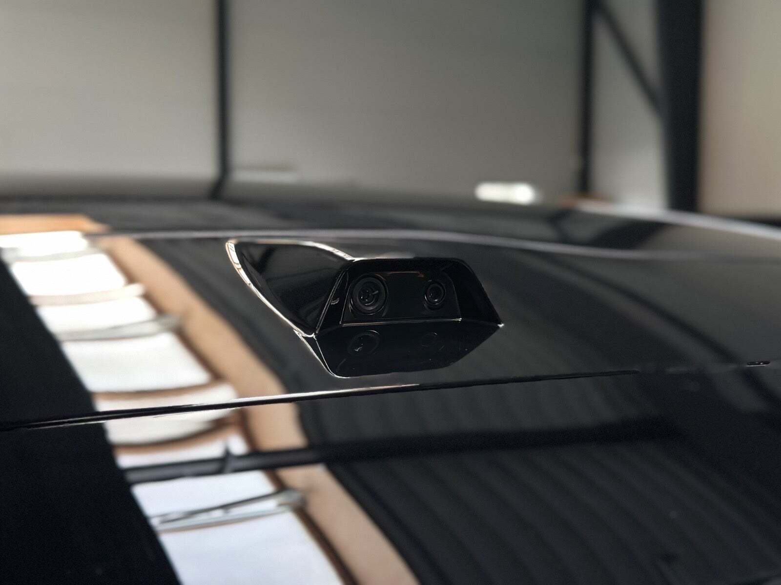 Hvid Polestar 4 fra 2025