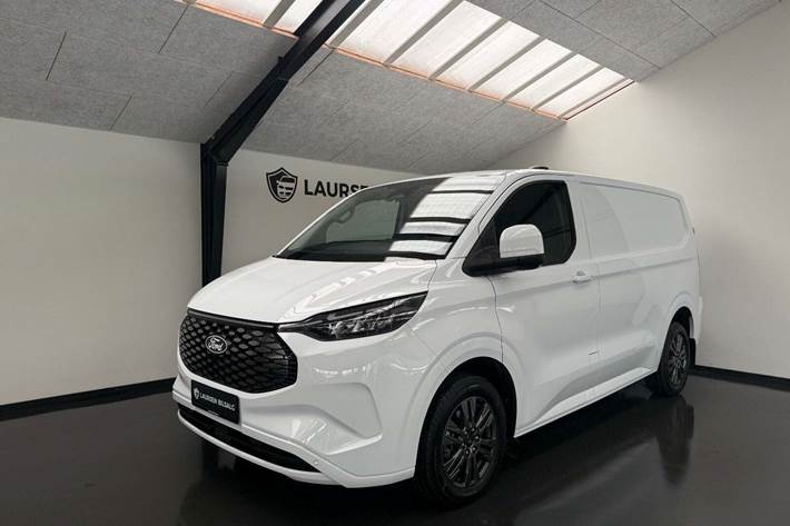 Hvid Ford E-Transit Custom 320S fra 2026