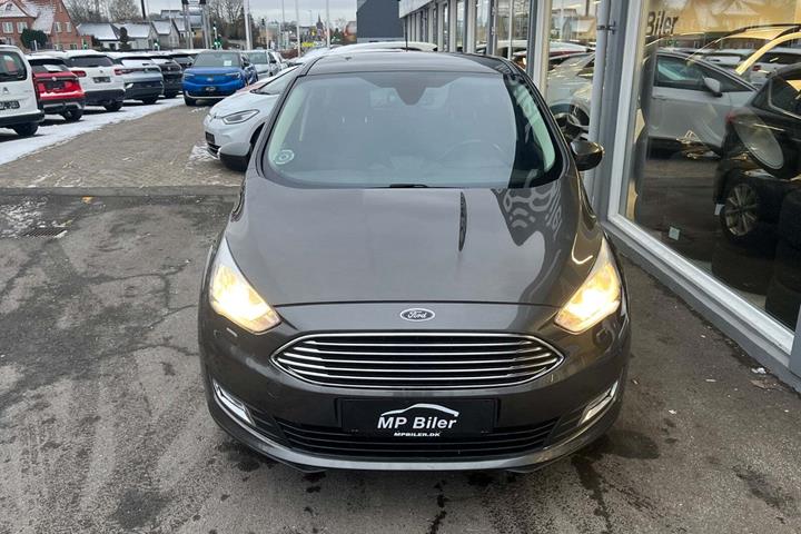 Grå Ford C-MAX fra 2018