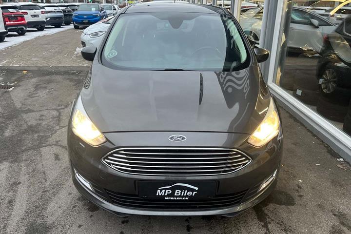 Grå Ford C-MAX fra 2018