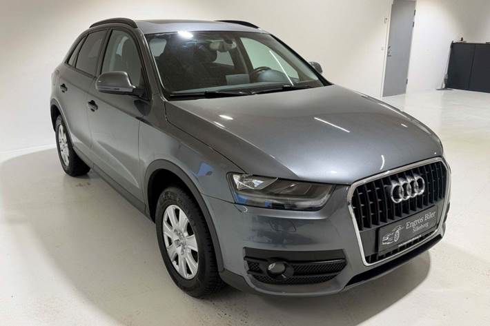 Grå Audi Q3 fra 2014