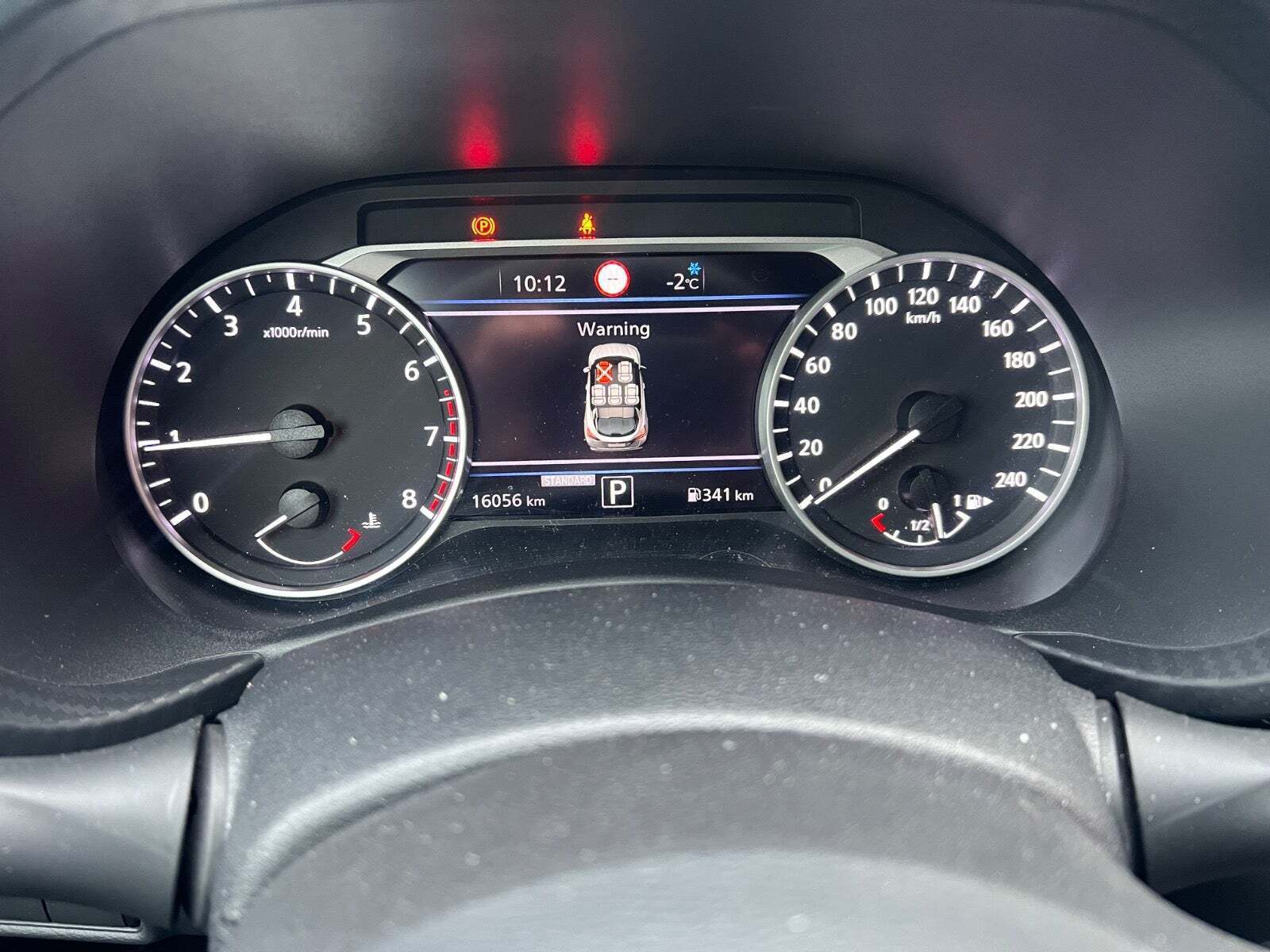 Sort Nissan Juke fra 2023