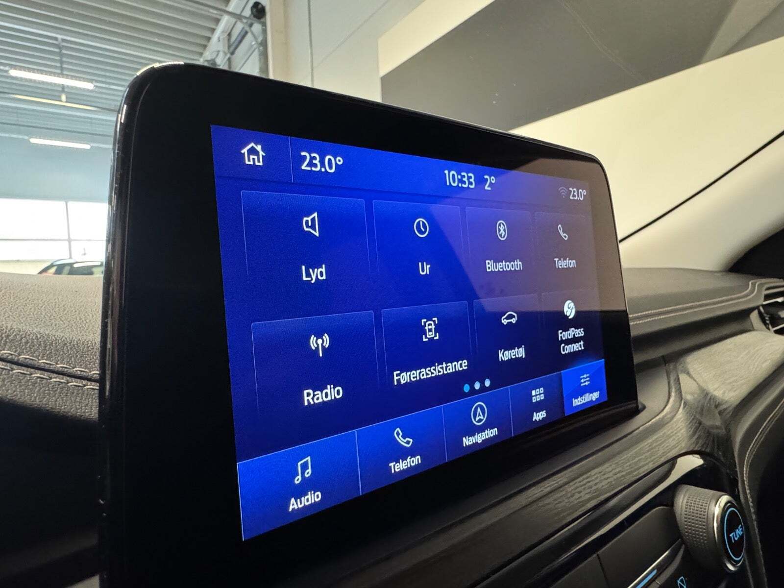 Sort Ford Kuga fra 2020