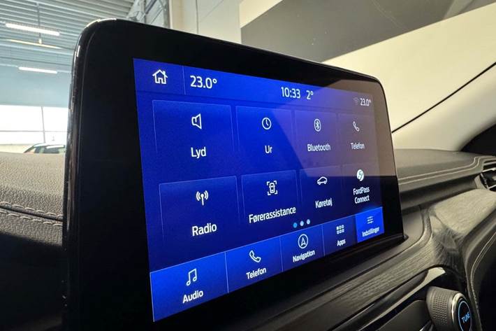 Sort Ford Kuga fra 2020