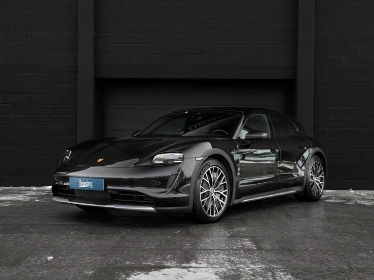 Porsche Taycan 4 Performance+ Cross Turismo