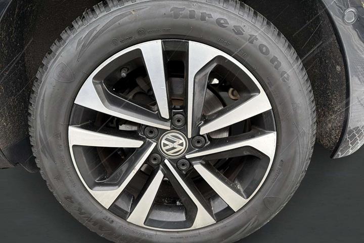 Sort VW Golf VII fra 2019