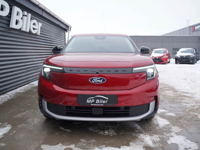 Ford Explorer 77 Select Extended Range