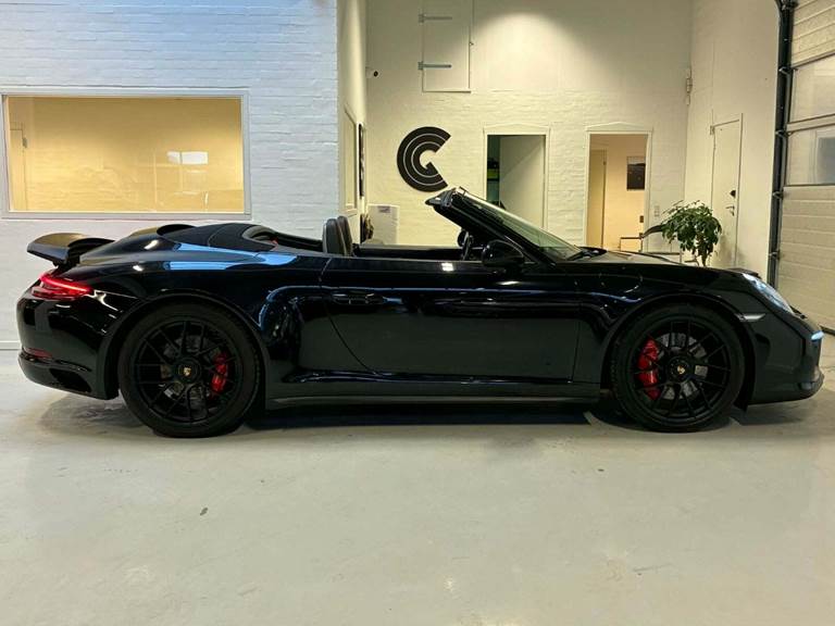 Porsche 911 Carrera 4 GTS 3,0 Cabriolet PDK