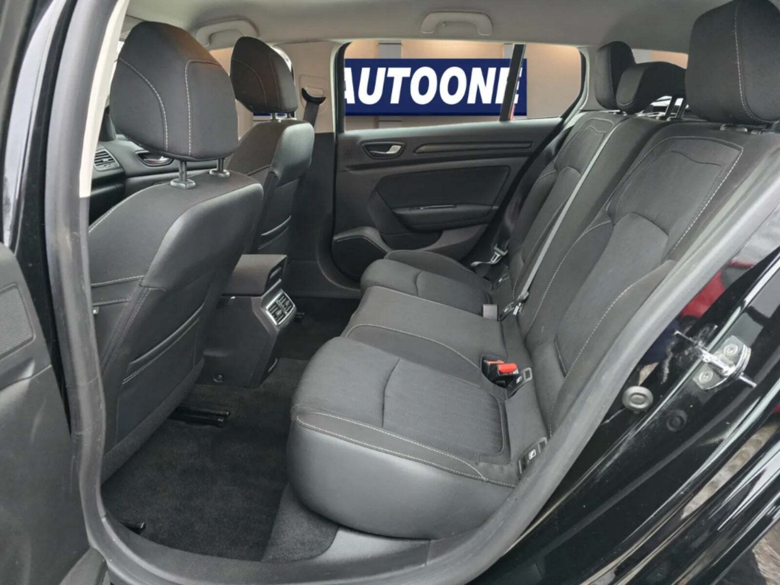 Sort Renault Megane IV fra 2019