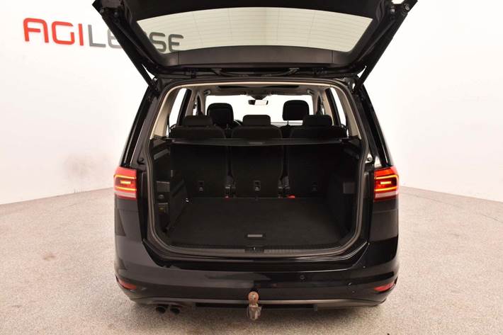 Sort VW Touran fra 2022