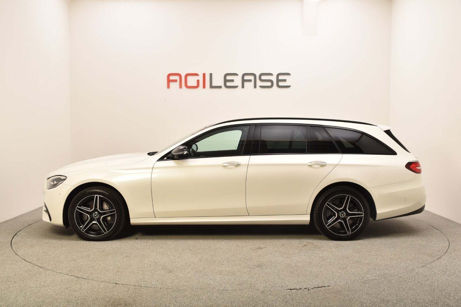 Mercedes E300 de 2,0 AMG Line stc. aut. 4Matic