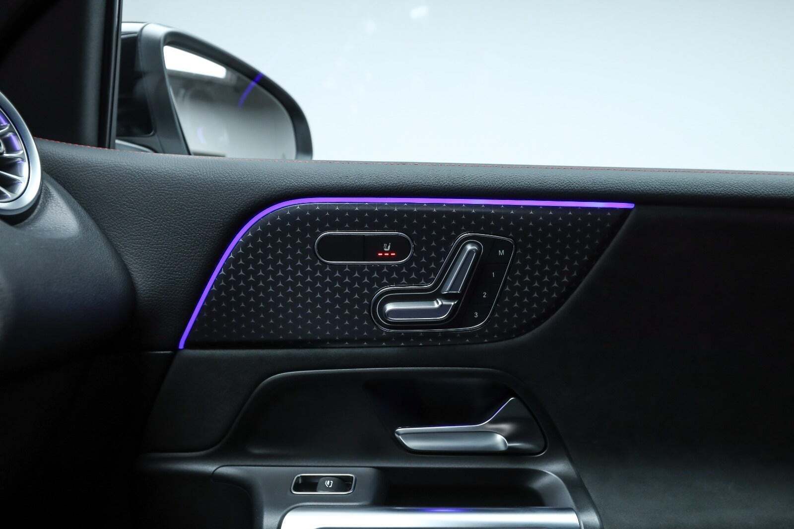 Sort Mercedes EQB250+ fra 2026