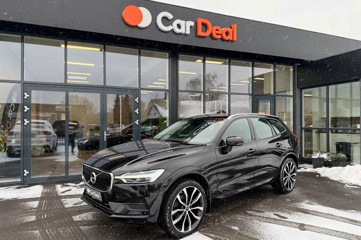 Sort Volvo XC60 fra 2019 set udefra