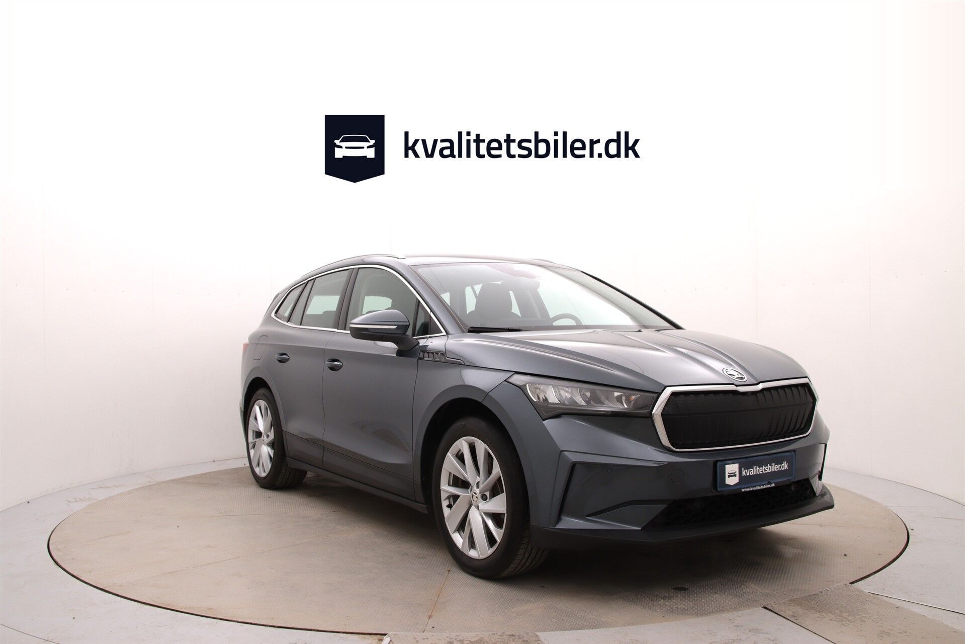 Grå Skoda Enyaq fra 2021