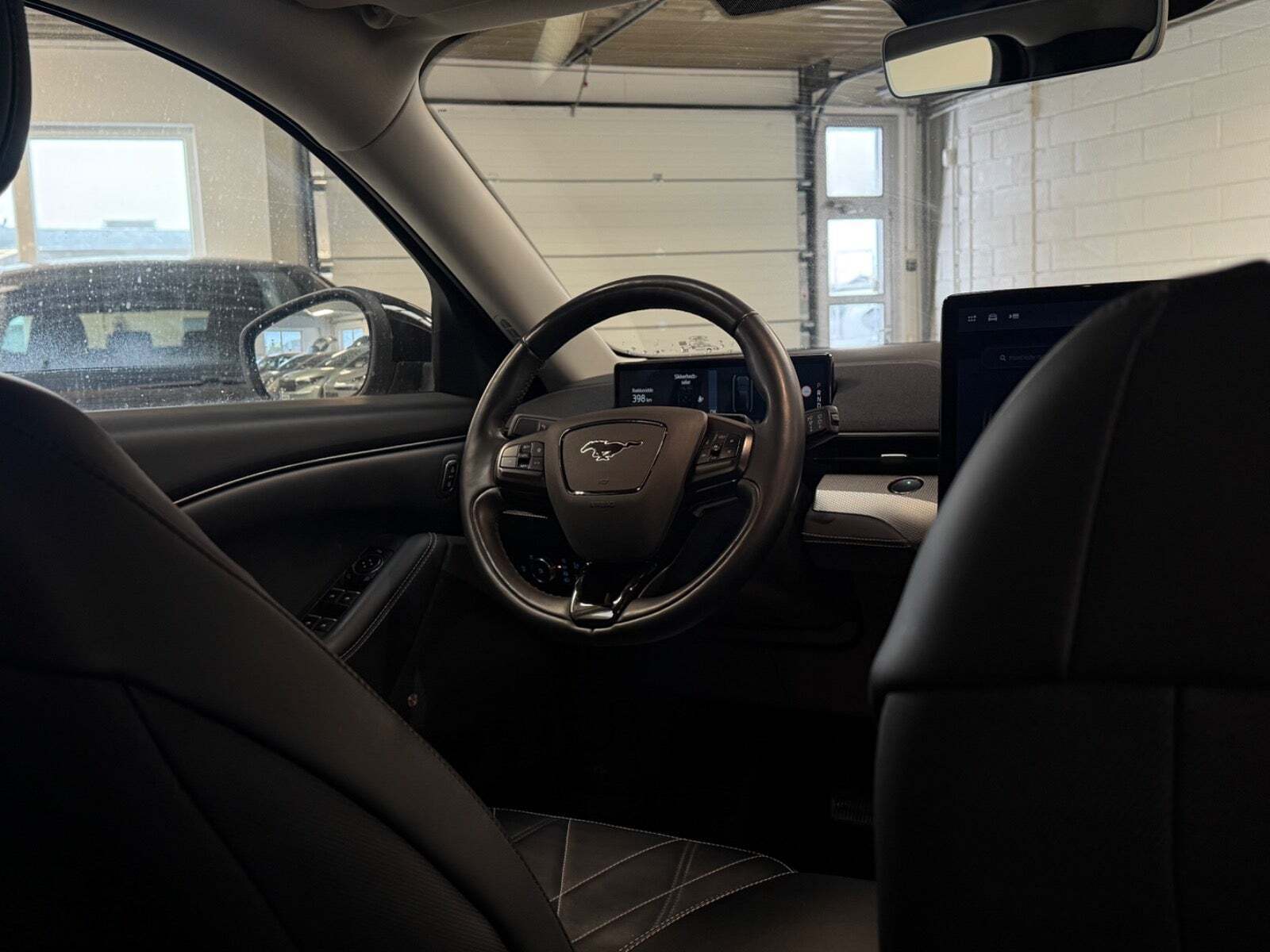 Ford Mustang Mach-E 88 Extended Range