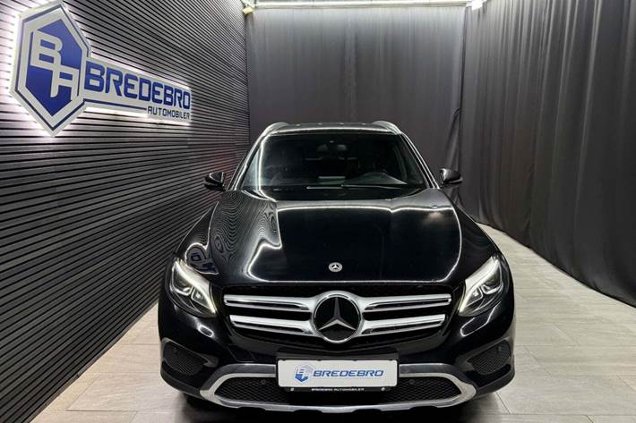 Sort Mercedes GLC350 d fra 2017