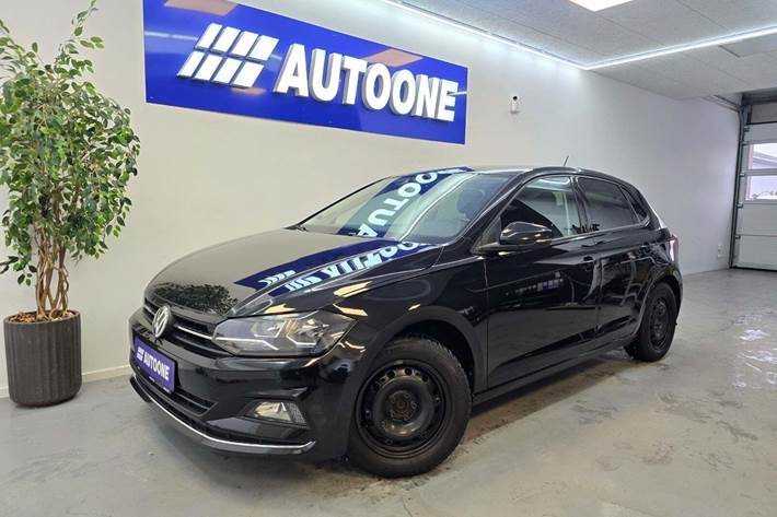 Sort VW Polo fra 2018 set udefra