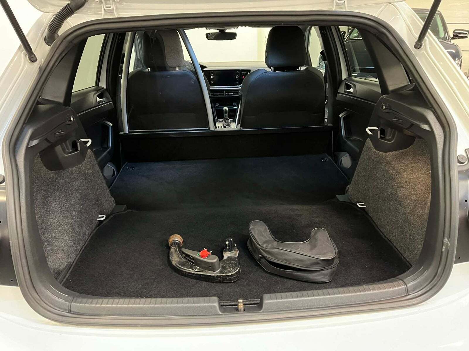 Hvid VW Polo fra 2019