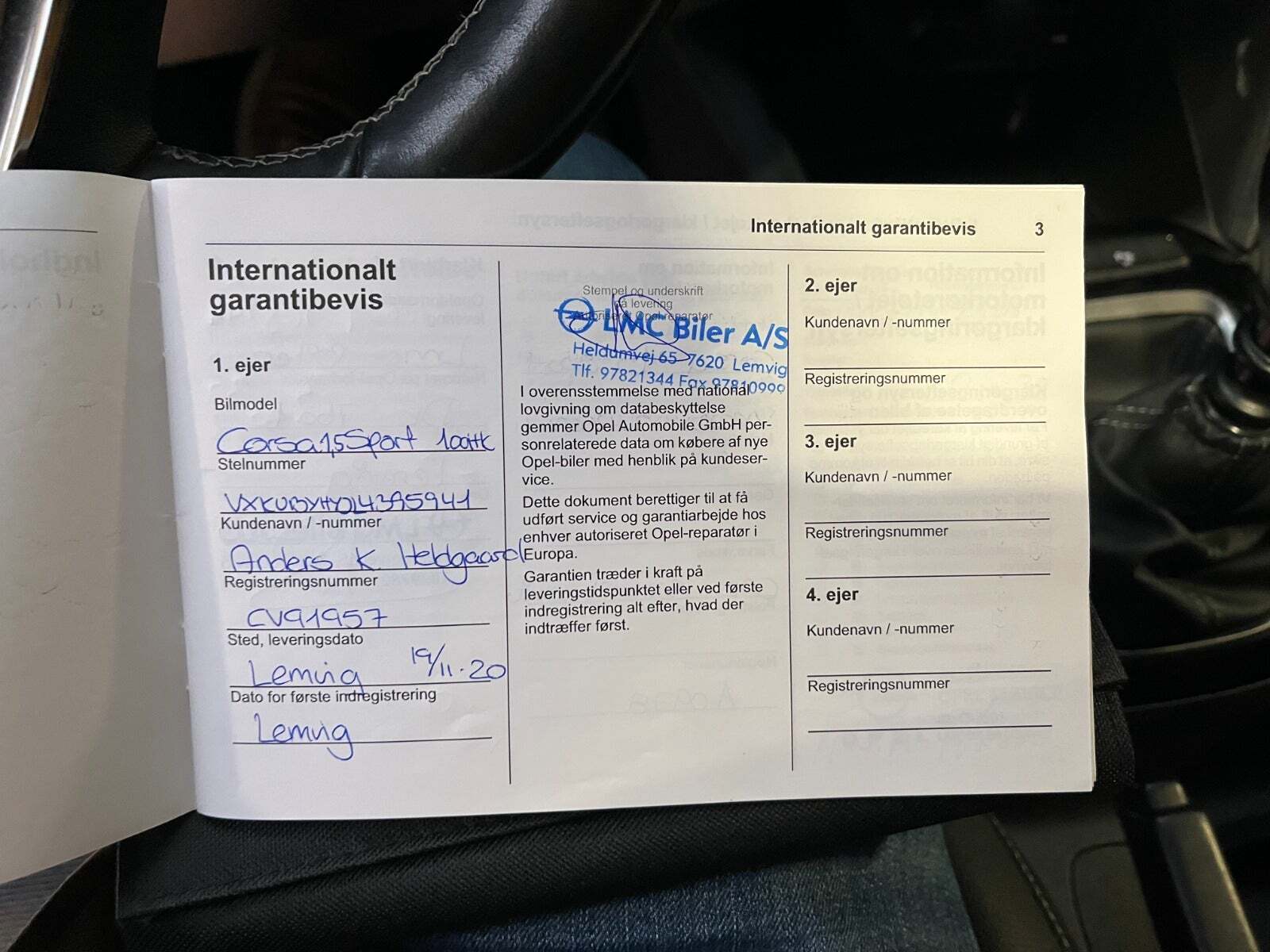 Hvid Opel Corsa fra 2020
