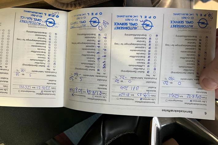 Hvid Opel Corsa fra 2020