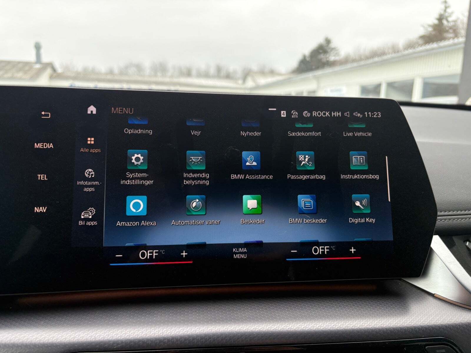 Hvid BMW iX1 fra 2023