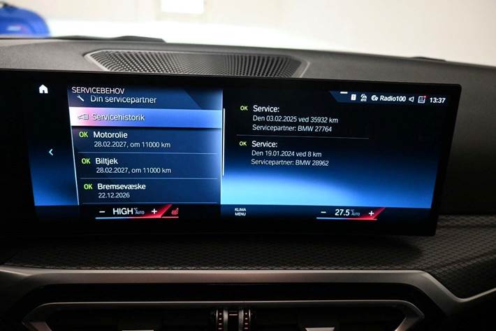 Grå BMW 320e fra 2024