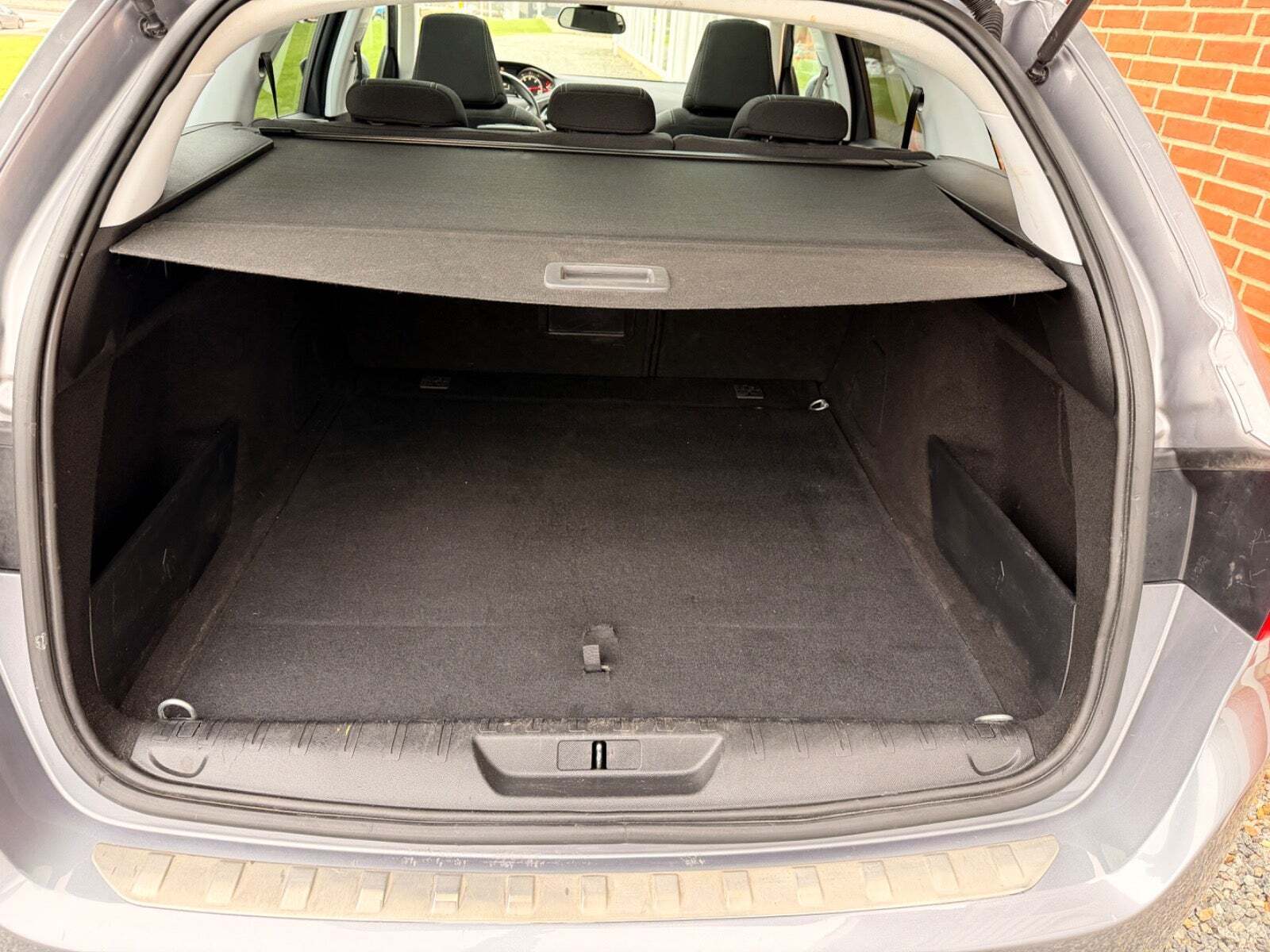 Sort Peugeot 308 fra 2019