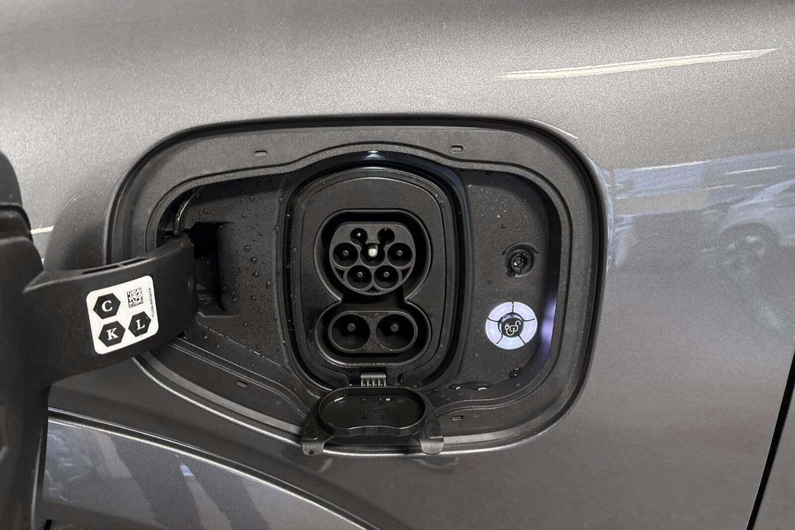 Grå Ford Mustang Mach-E fra 2023